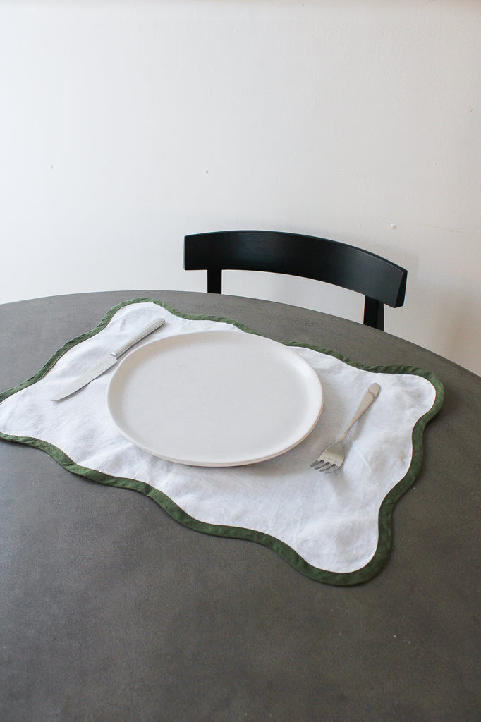 Scalloped Placemats In Moss Green (Set of 4)