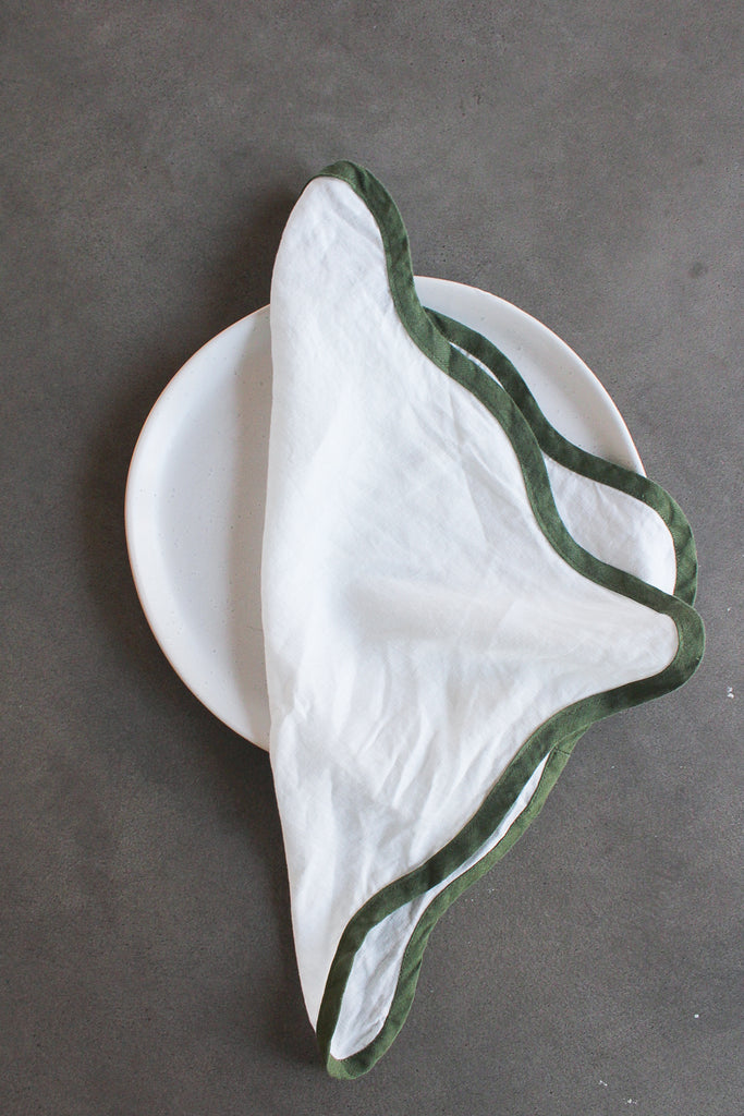 Scalloped Napkins In Moss Green (Set of 4)
