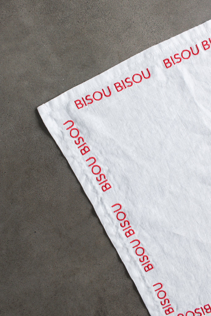 Embroidered Bisous Bisous Napkins In Red (Set of 4)