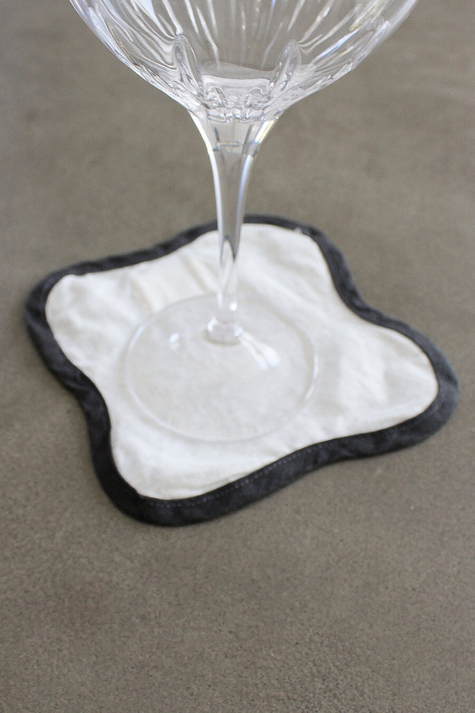 Scalloped Coasters In Black (Set of 4)